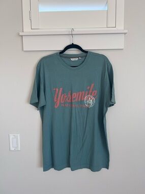 Camp David Green Yosemite Tshirt NWOT SZ L